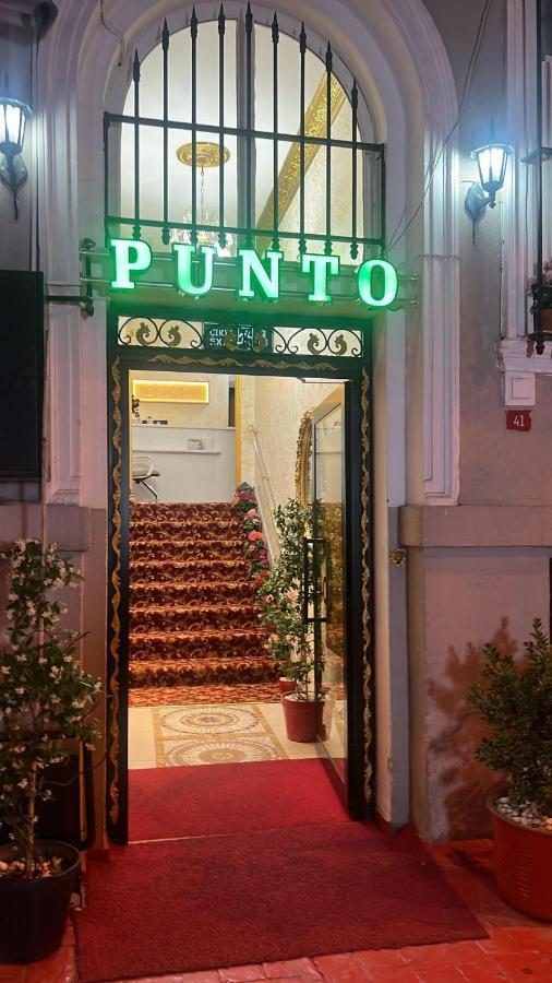 Punto * Provincia di Istanbul